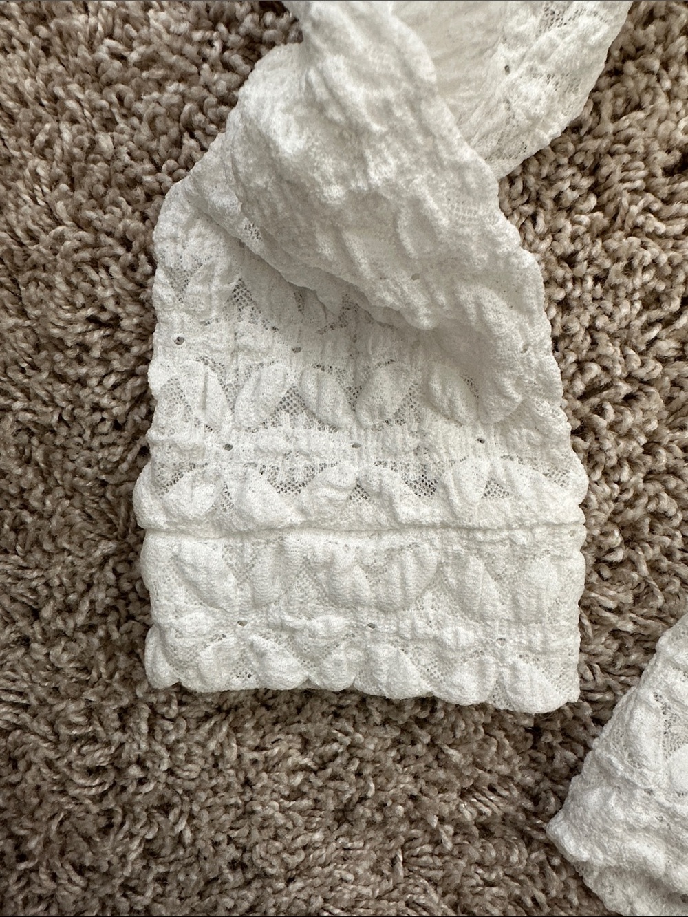 Adrianna Papell White Textured Lace Button-Up Collared Top. Size XL. - Picture 6 of 9